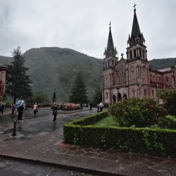 Esplanada y Basílica