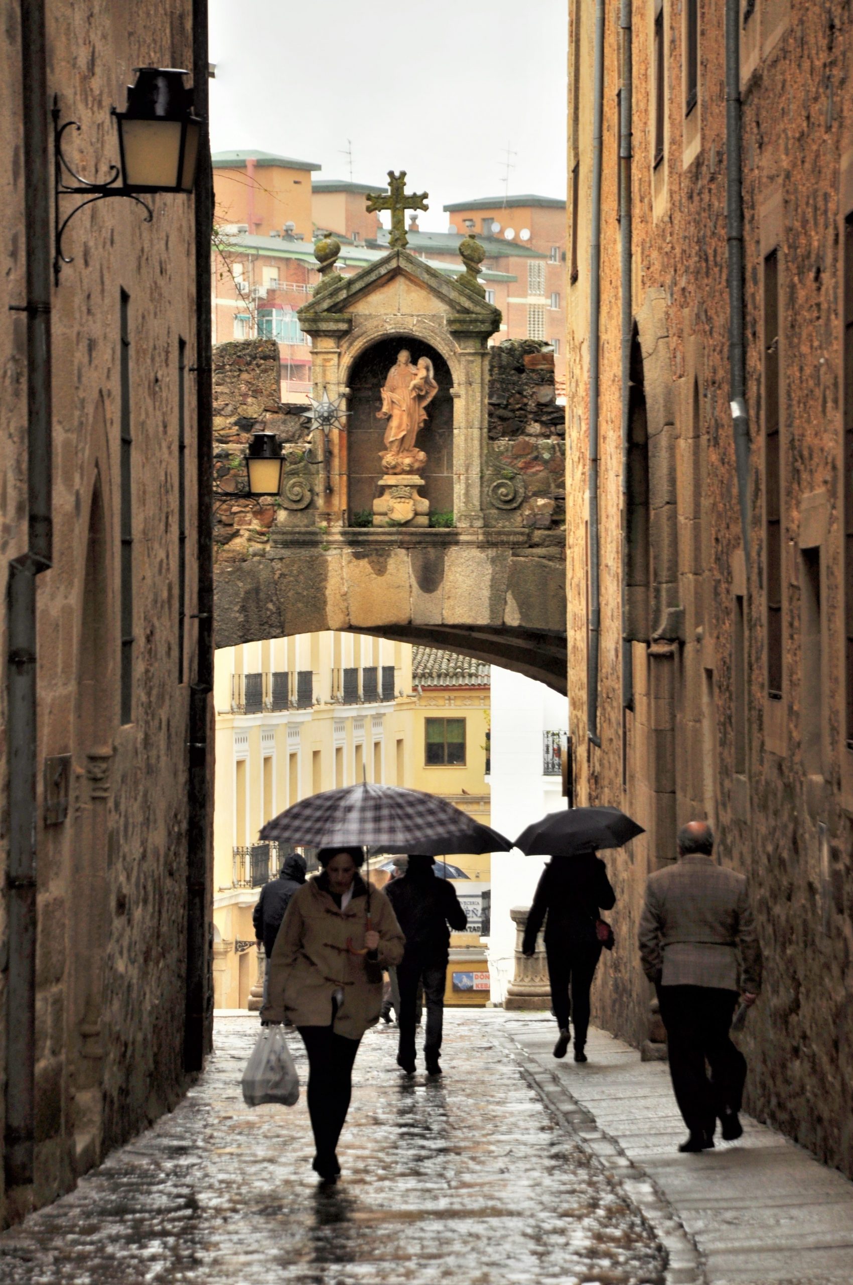 Cáceres: arco de la estrella