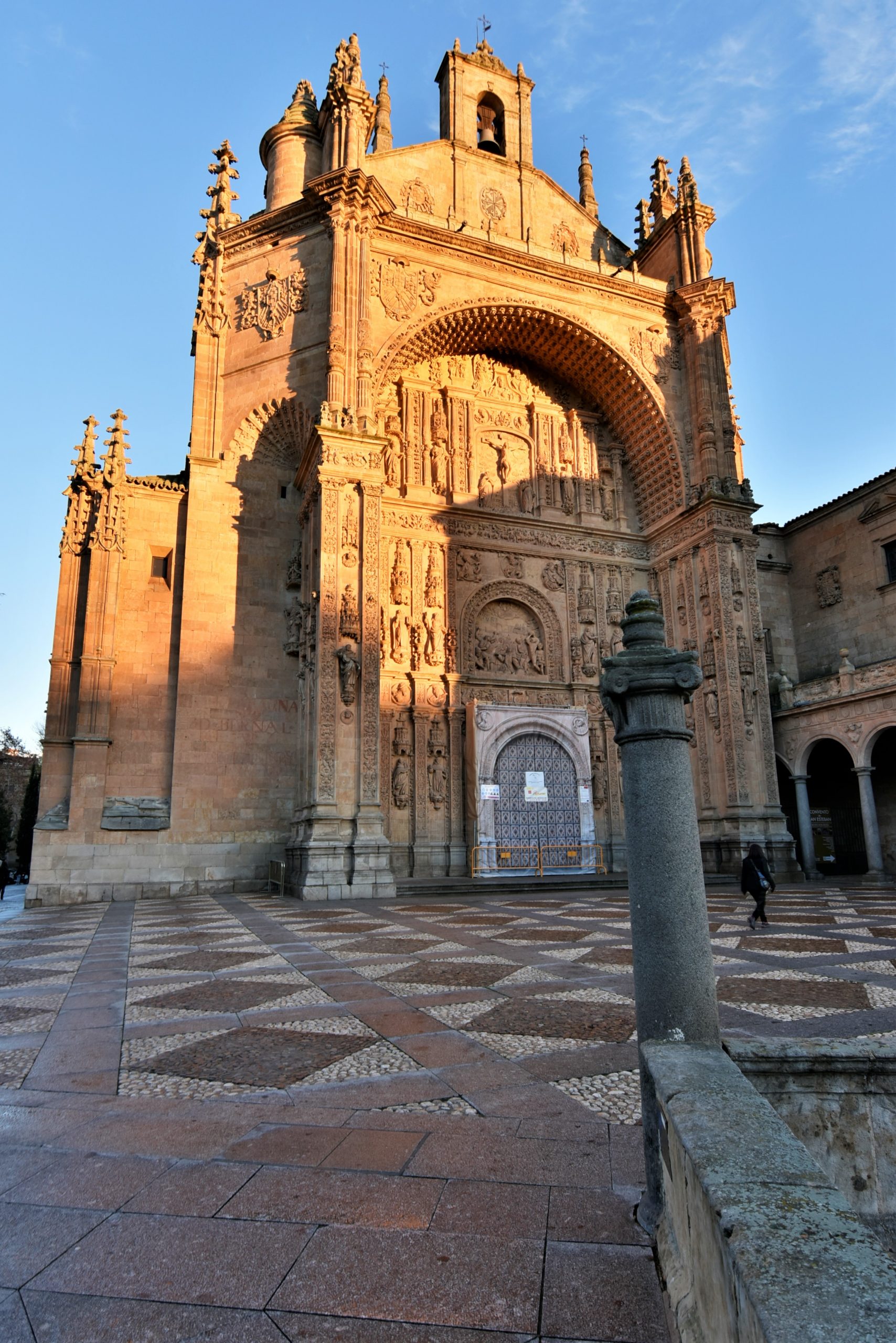 Fachada de convento de San Esteban