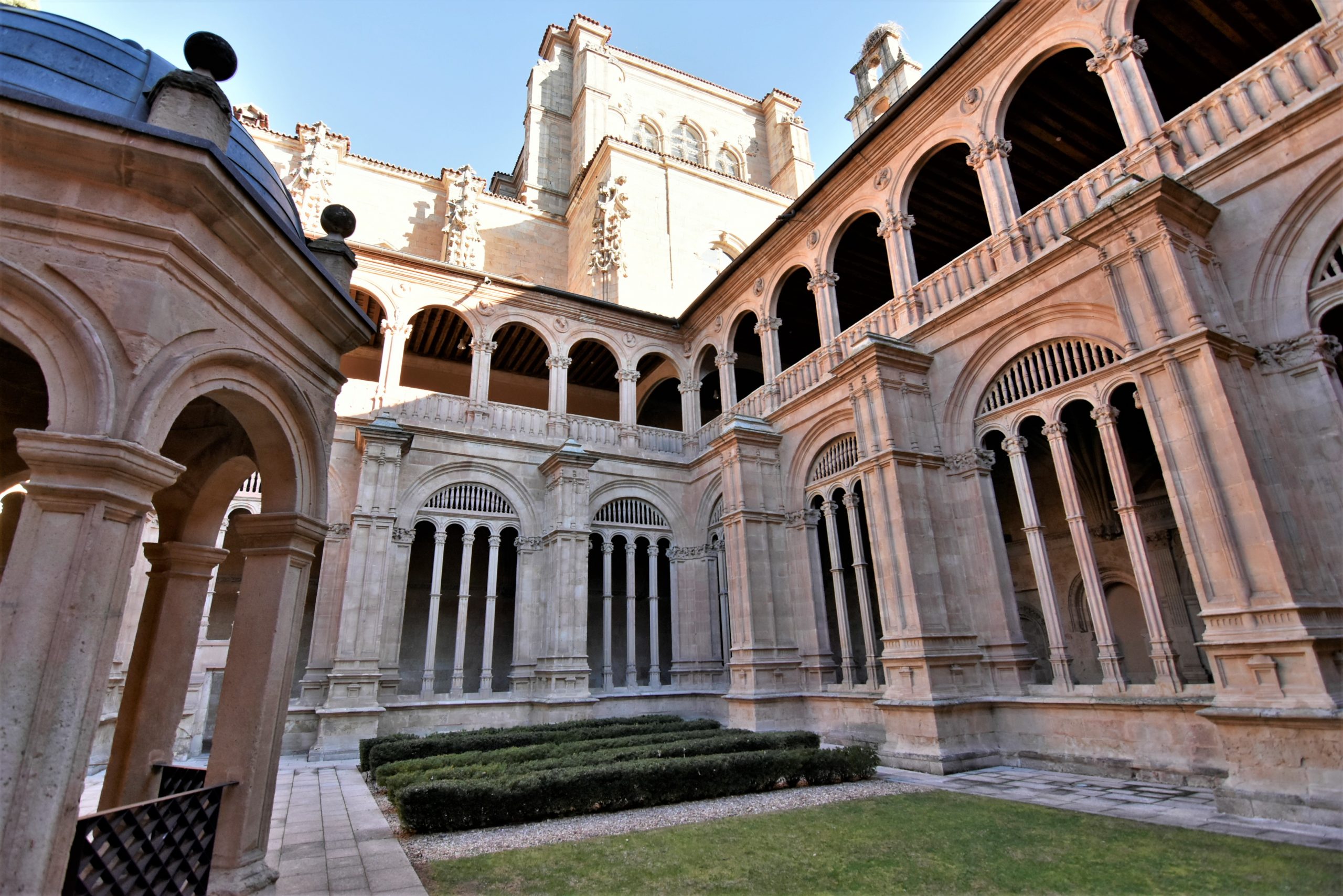 Claustro de los Reyes